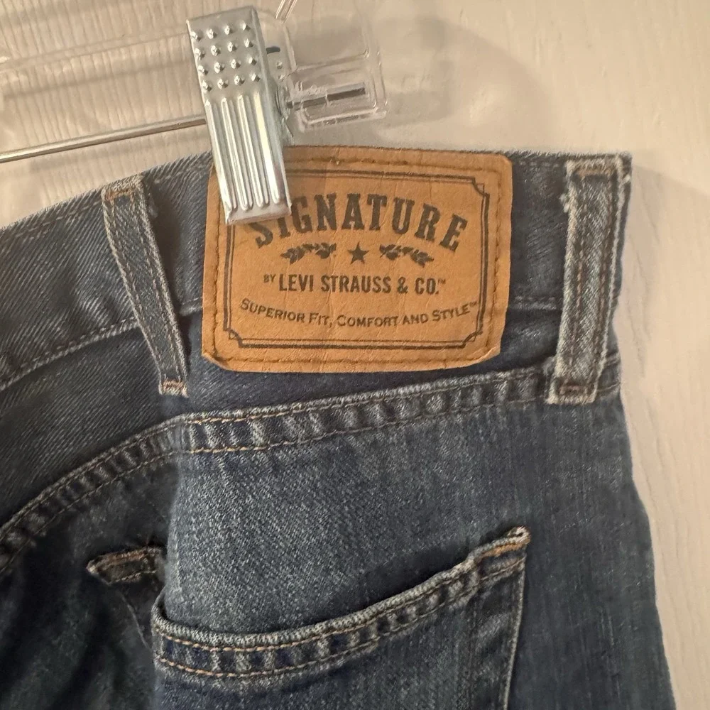 Levi's Signature Mens S67 Athletic Jeans Size 36 x 30 Dark Wash Stretch (36x28)‎